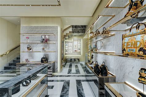 Versace Napoli Boutique 